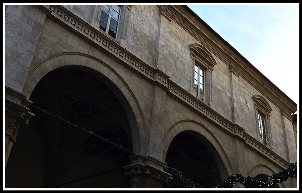 Siena Arches